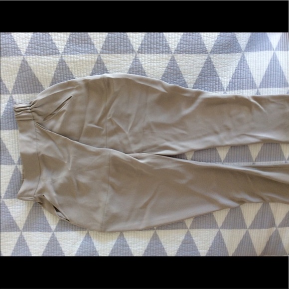 Zero + Maria Cornejo Crop Cata pant drape in clay - Picture 3 of 3